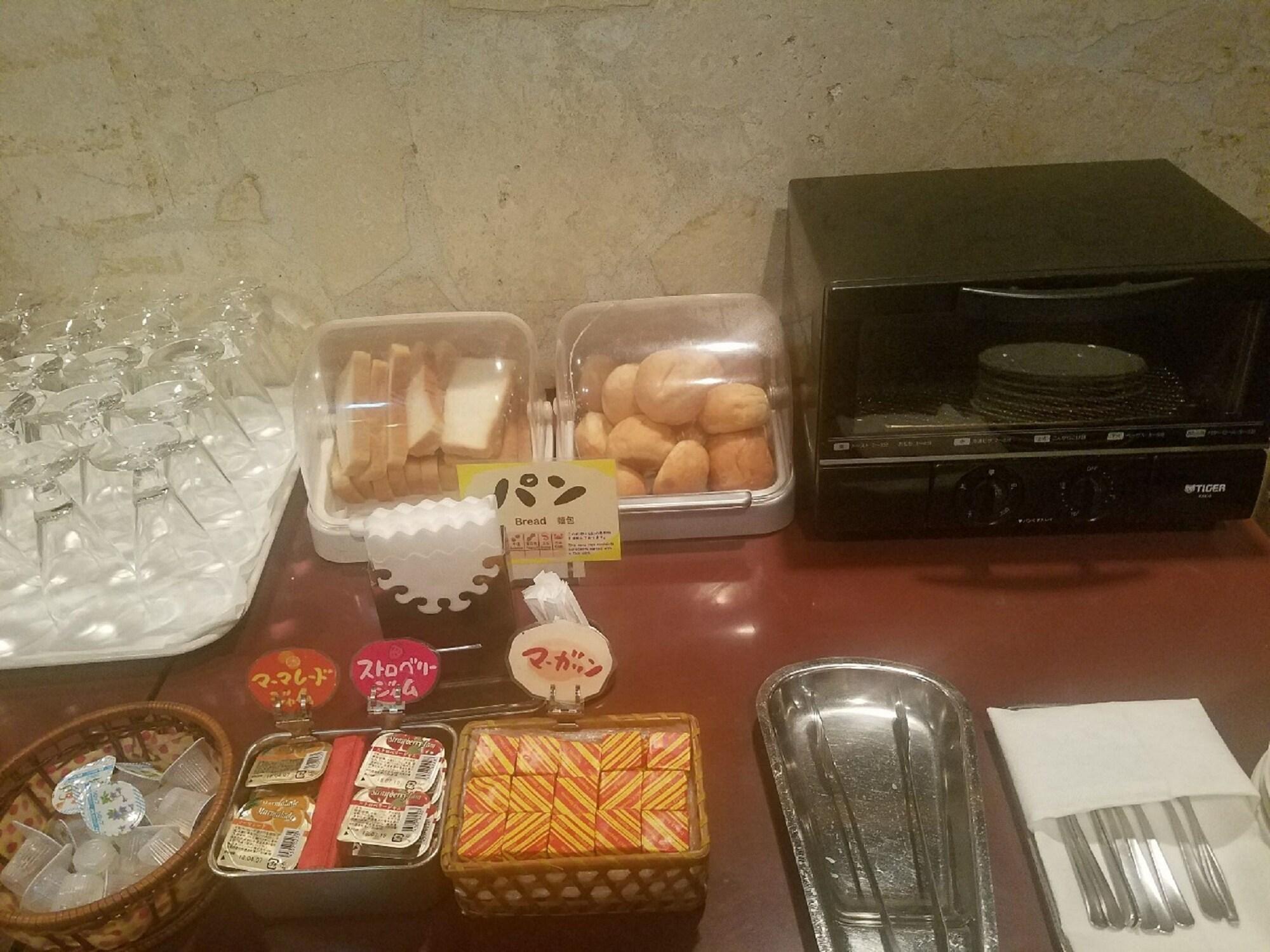 Hotel Naha City -Kokusai Street- מראה חיצוני תמונה