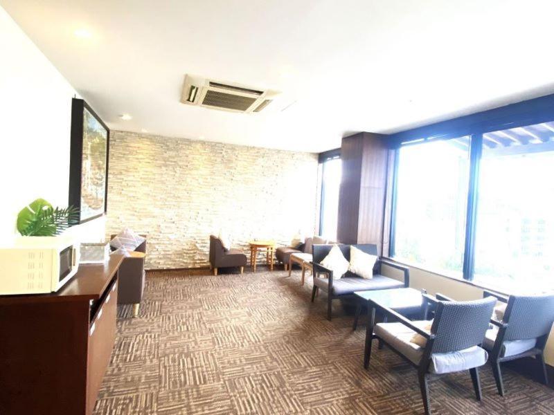 Hotel Naha City -Kokusai Street- מראה חיצוני תמונה